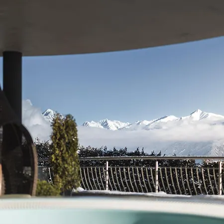 Отель Kronplatz-resort Kristall