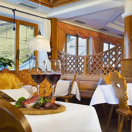 Kronplatz-resort Kristall 4*
