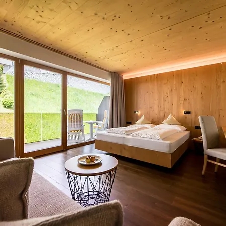 Kronplatz-resort Kristall 4*