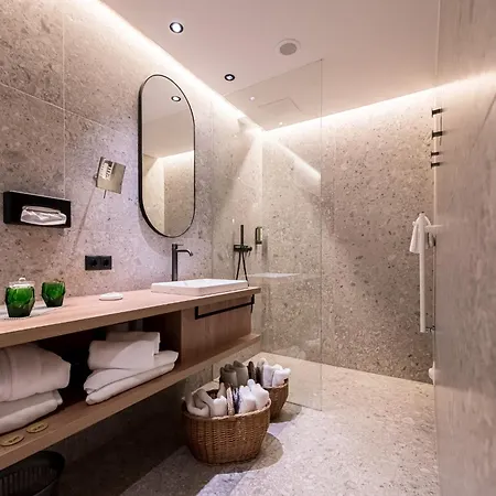Ξενοδοχείο Kronplatz-resort Kristall 4*