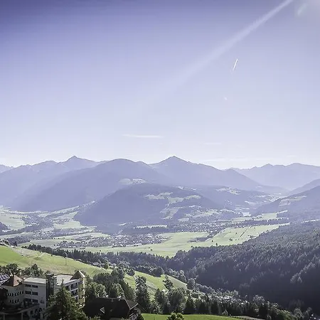 Kronplatz-resort Kristall 호텔 4*