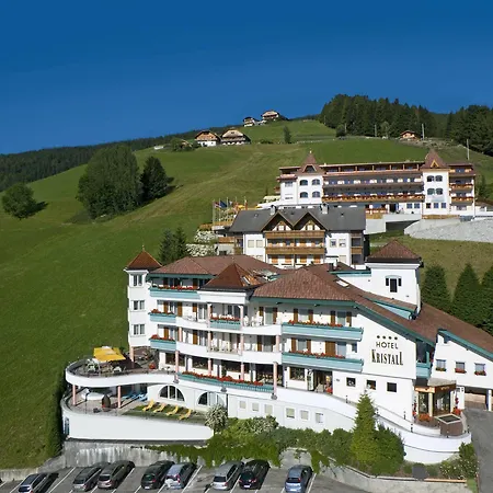 Отель Kronplatz-resort Kristall Olang